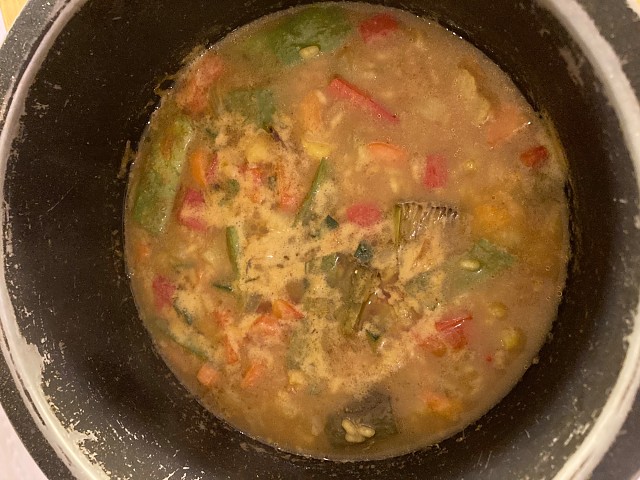 Mellow rice of vegetables with the aroma of curry